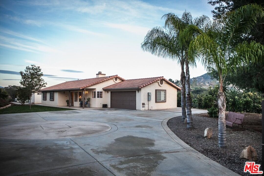 Property Photo: 30135 Rolling Hills Dr CA 92082