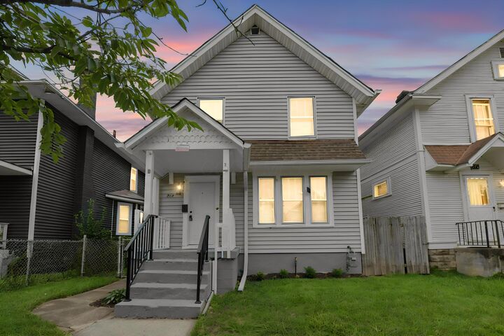 Property Photo: 212 S Harris Avenue OH 43204