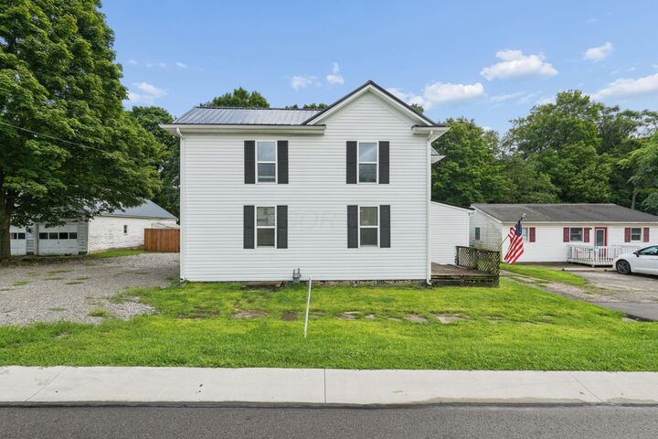 Property Photo:  160 S Harrison Street  OH 43156 