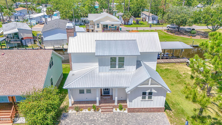 Property Photo: 6712 Harbour Boulevard FL 32407