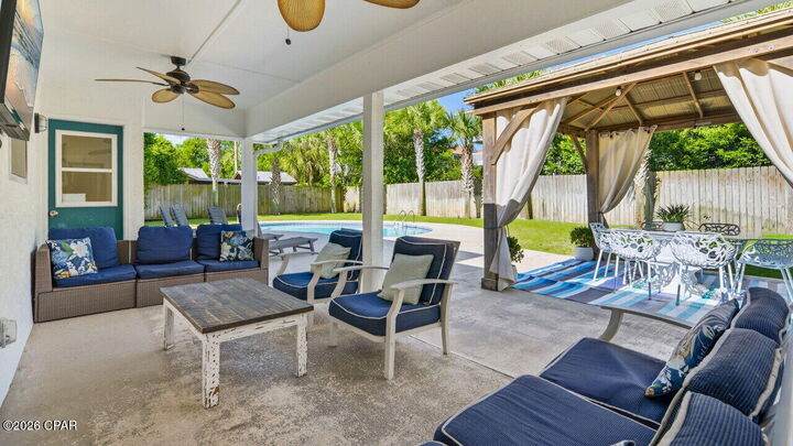 Property Photo:  208 San Vincente Street  FL 32413 