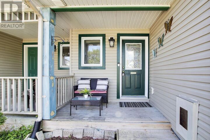 Property Photo:  24 Crampton Drive  ON K7C 4P7 