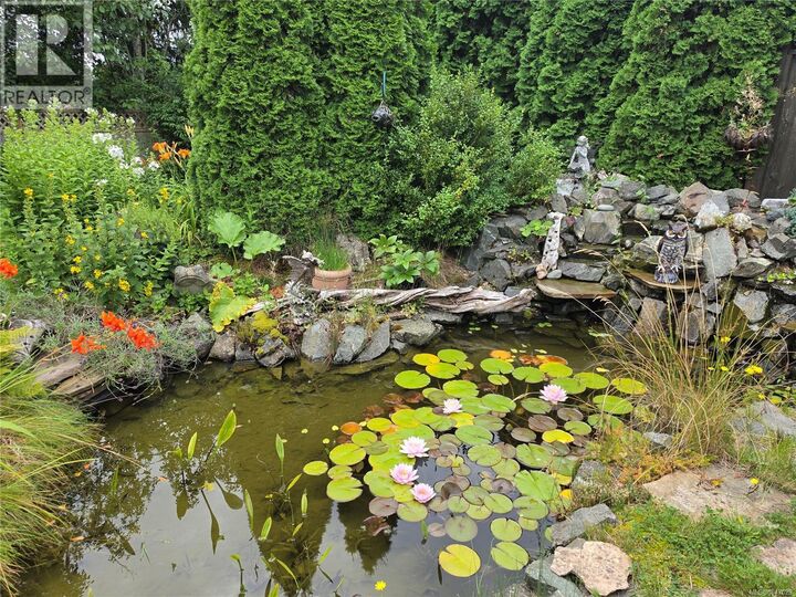 Property Photo: 437 Rockland Road BC V9W 1N7