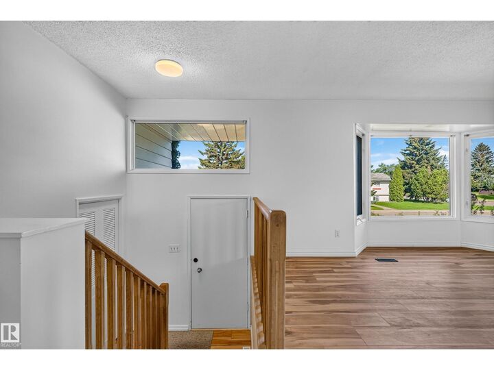 Property Photo:  13903 87 St NW  AB T5E 3G2 