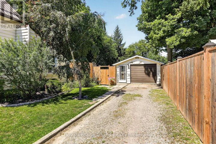 Property Photo: 257 Hunter Street ON N4S 4E6