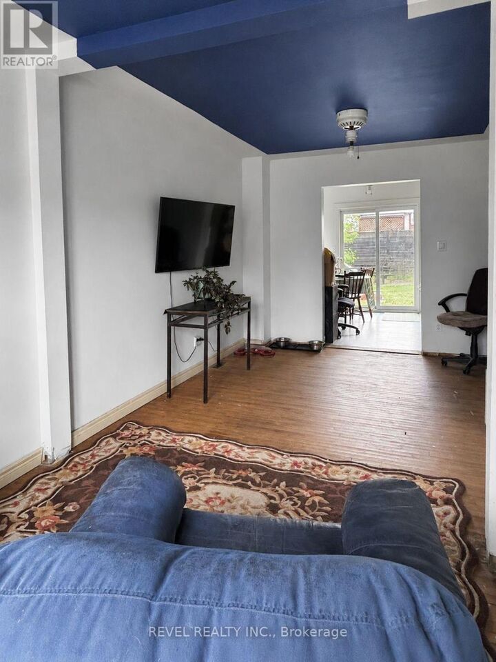Property Photo:  70 Helmer Avenue  ON P0N 1H0 