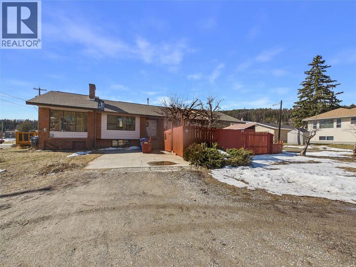 Property Photo: 419 Lindsay Street BC V1A 1L7