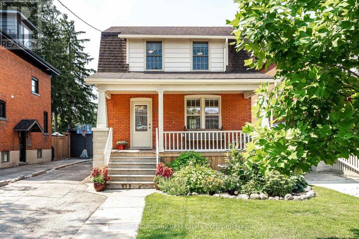 19 Youngs Street — photo 1