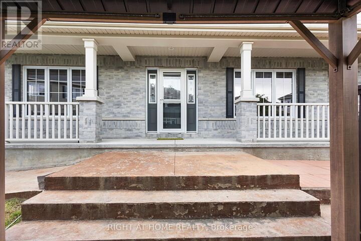 Property Photo:  188 Patriot Place  ON K2M 0B9 