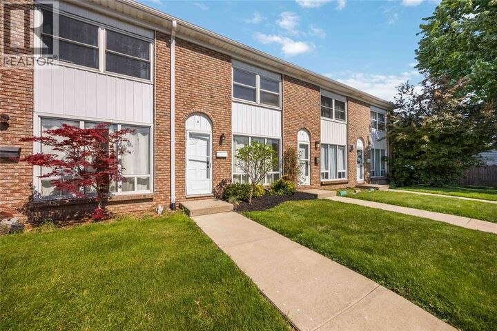 Property Photo: 855 Ross Avenue 4 ON N7T 7R1