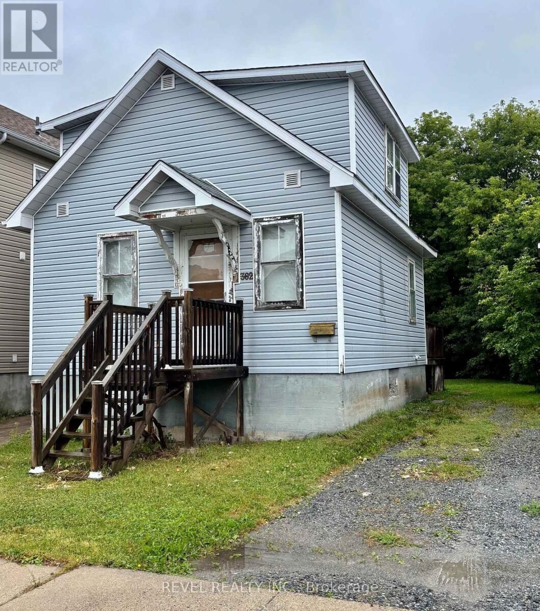 Property Photo: 362 Tamarack Street ON P4N 6R4