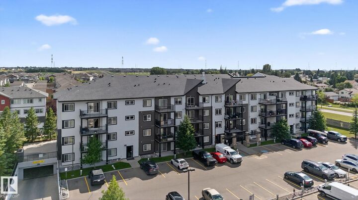 Property Photo:  3353 16A Avenue NW  AB T6T 0V4 