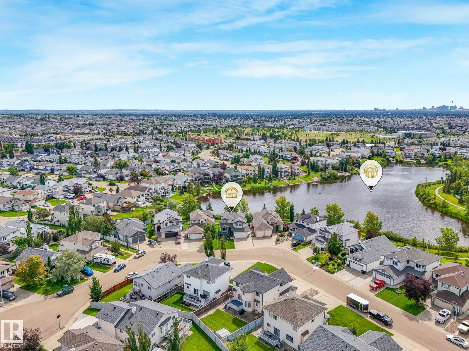 Property Photo: 1117 Klarvatten Cove NW AB T5Z 3N3
