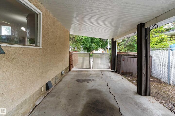 Property Photo:  40 Curlew Crescent  AB T8A 0H4 