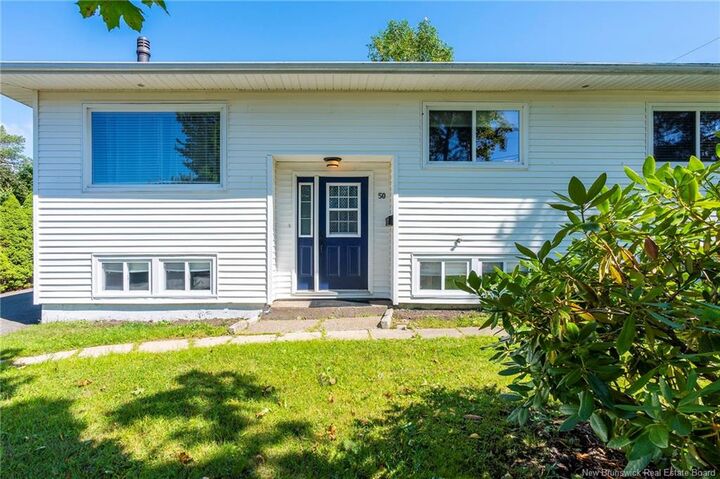 50 Glengarry Drive — photo 1