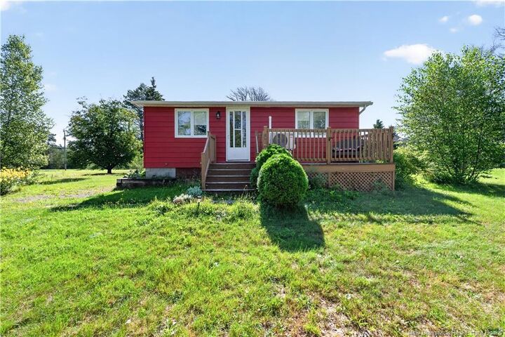 9 Bridge View Crescent — photo 1