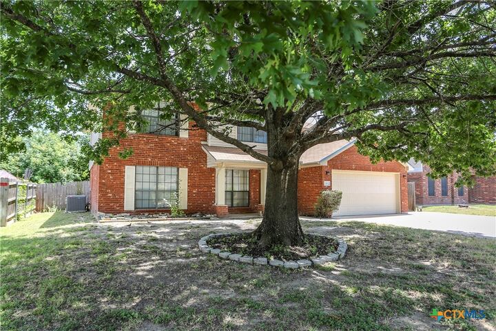 Property Photo: 707 Bond Street TX 76522