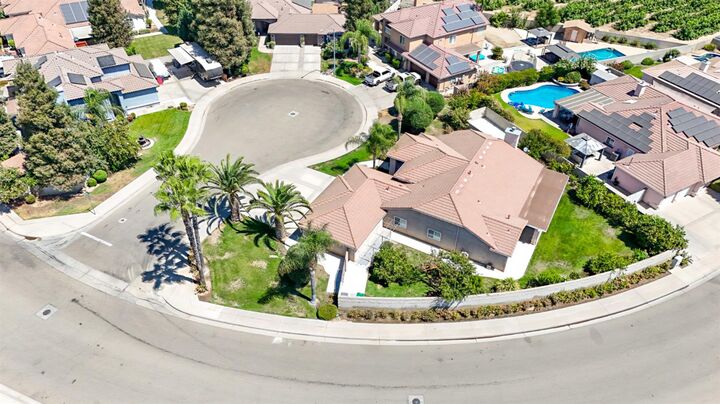 Property Photo:  3077 Express Court  CA 93637 