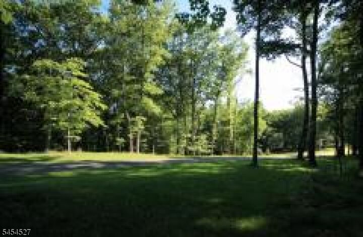 Property Photo:  15 Exmoor Dr  NJ 07945 