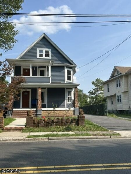 Property Photo: 1126 E 2nd St NJ 07062