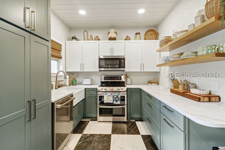 Property Photo: 2 Wimbledon Court 114 SC 29928
