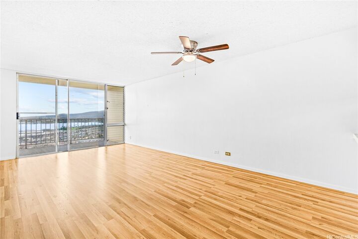 Property Photo:  98-099 Uao Place 2208  HI 96701 