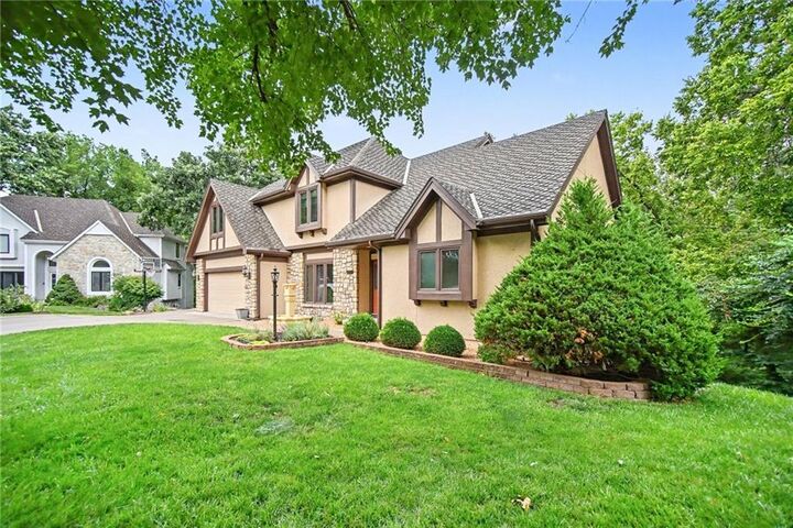 Property Photo:  5525 N Oakdale Place  MO 64152 