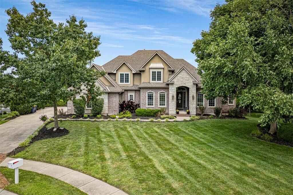Property Photo: 13104 E 94th Street MO 64138