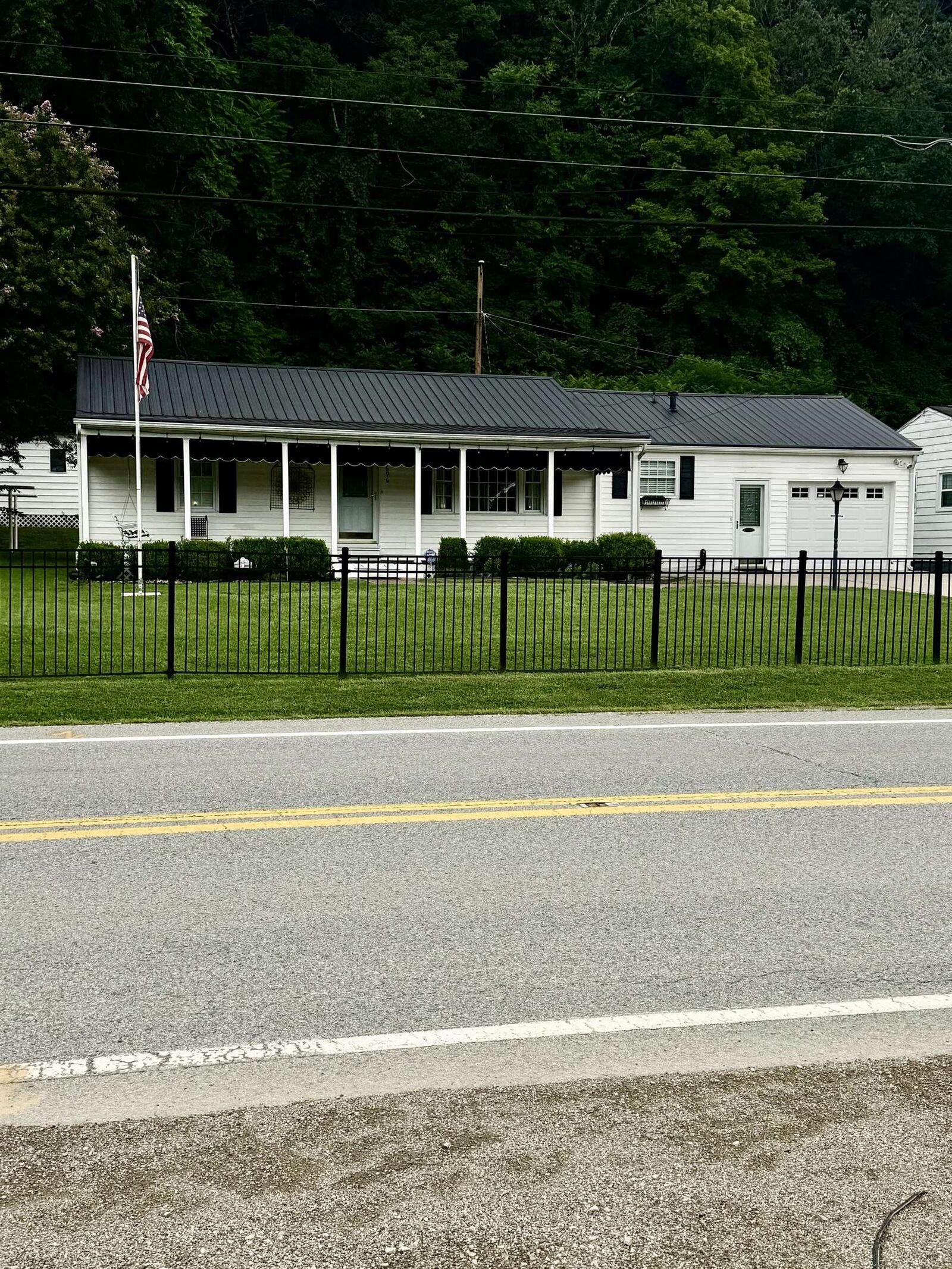 Property Photo:  4696 Ohio River Road  WV 25702 