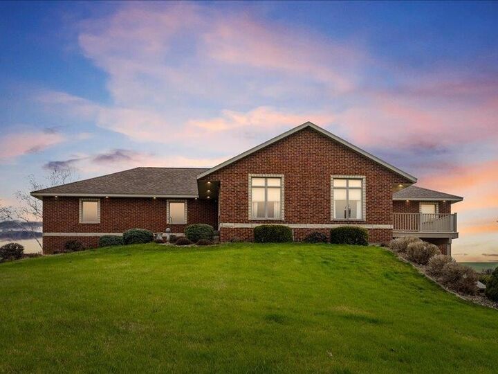 Property Photo:  3752 Lacina Dr. SW  IA 52240 