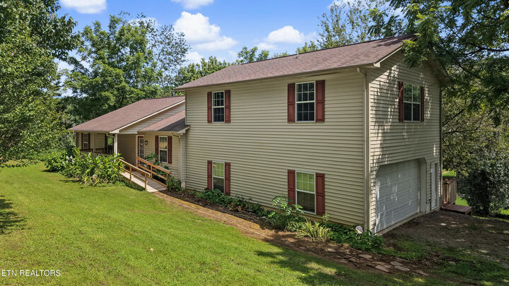 Property Photo: 7712 Berry Williams Rd TN 37882