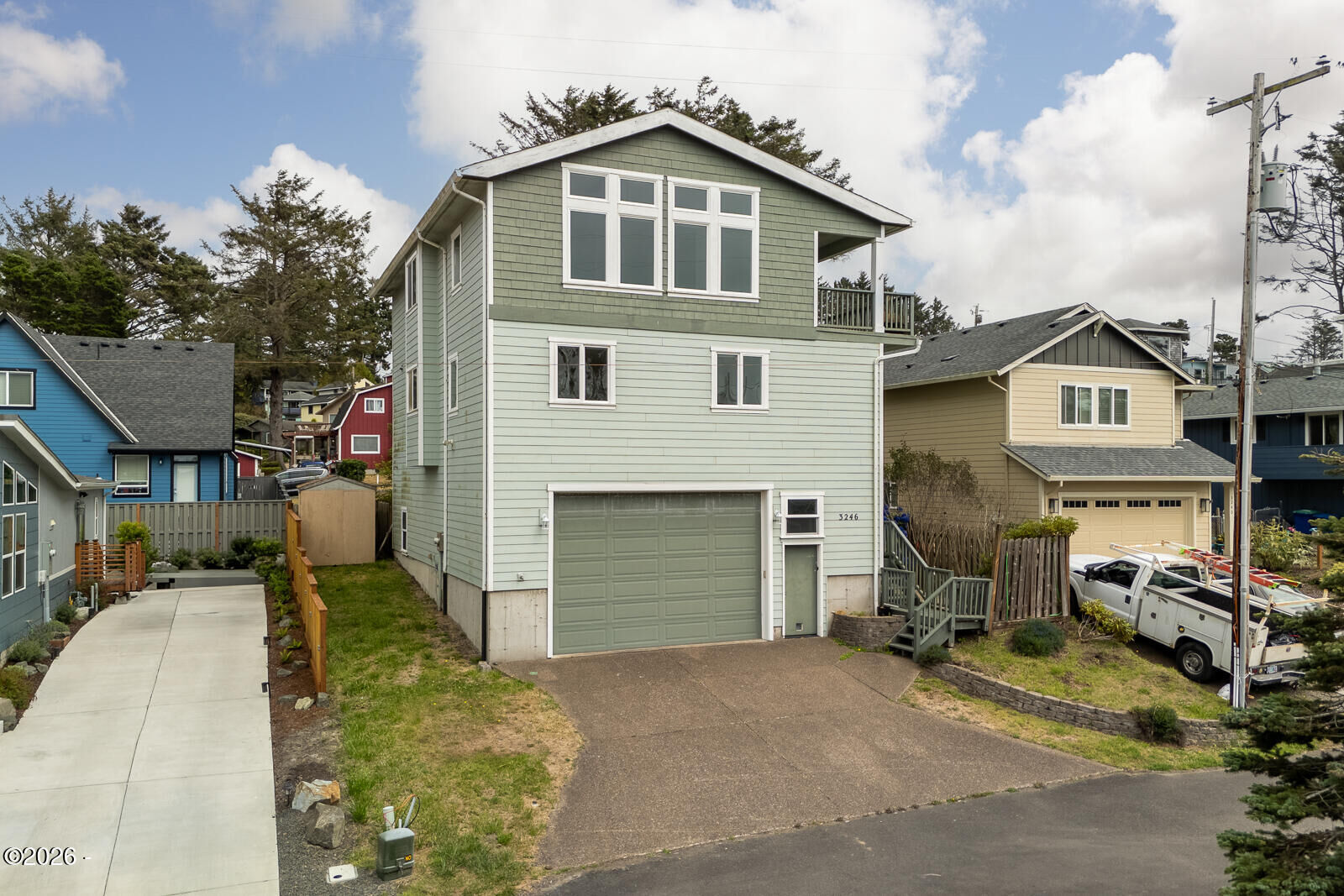 Property Photo:  3246 NW Mast Avenue  OR 97367 