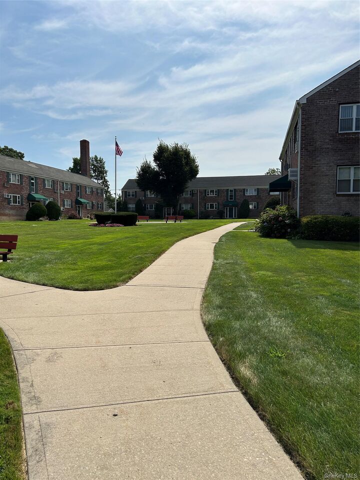 Property Photo: 1027 Fenwood Drive #3 NY 11580