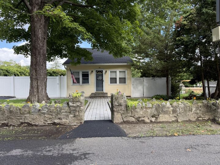Property Photo:  78 Argyle Street  NY 10537 