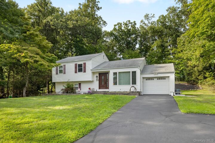 Property Photo: 7 Windmill Lane NY 10956