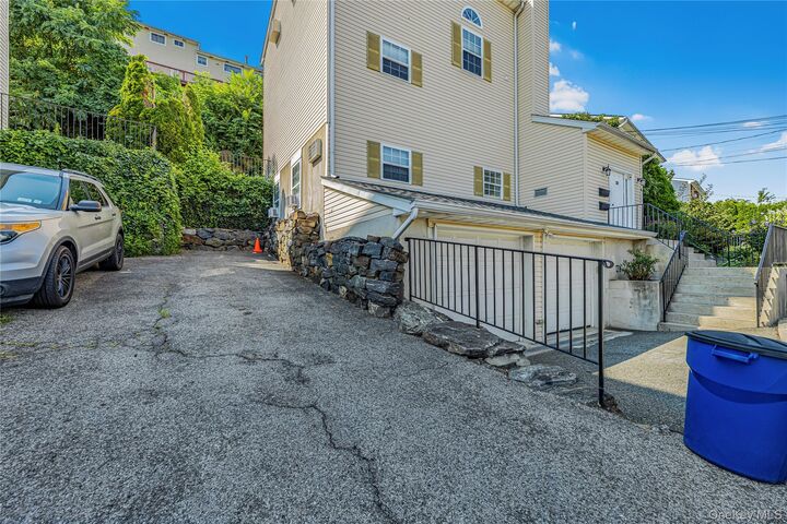 Property Photo:  239 Mary Lou Avenue  NY 10703 