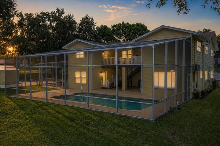 Property Photo: 1018 N Tower Lane A FL 33853