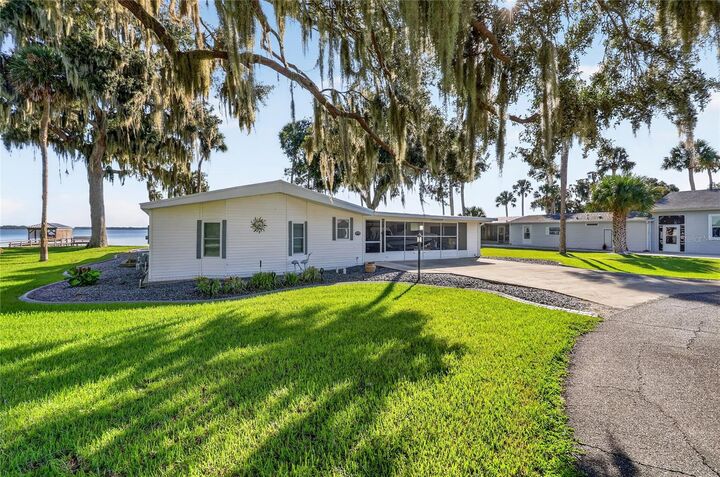Property Photo: 38310 Langlois Place FL 34788