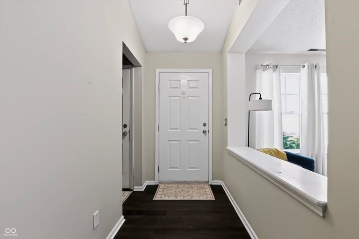 Property Photo: 7329 Summer Lea Court IN 46217