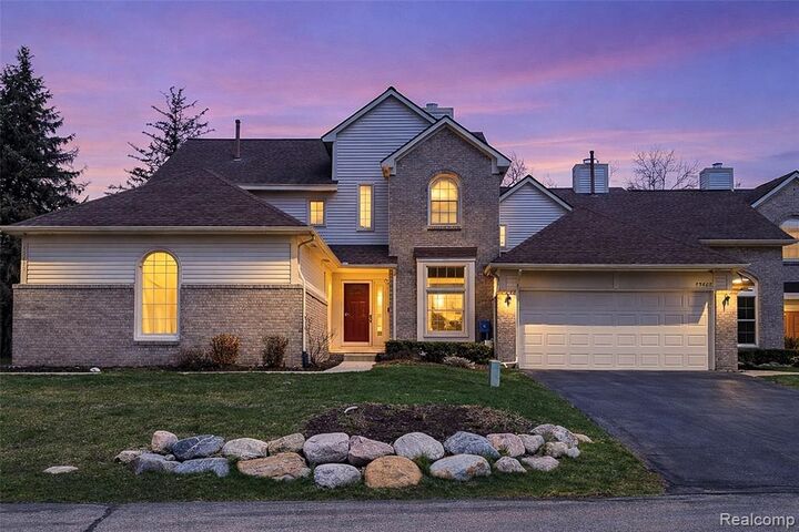 Property Photo:  43470 Algonquin Drive  MI 48375 5422 