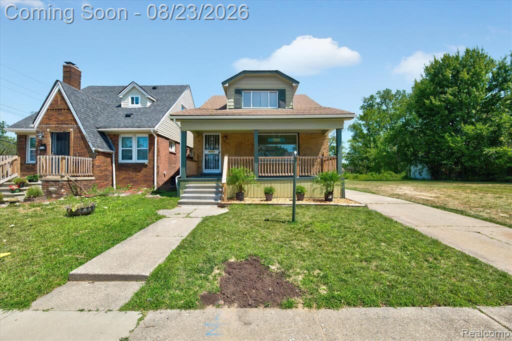 Property Photo: 5808 Wayburn Street MI 48224 3041