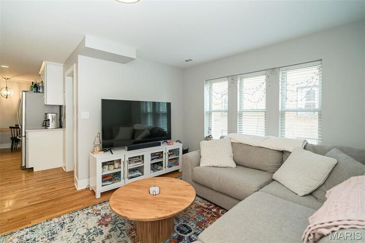 Property Photo: 7537 Buckingham Drive MO 63105