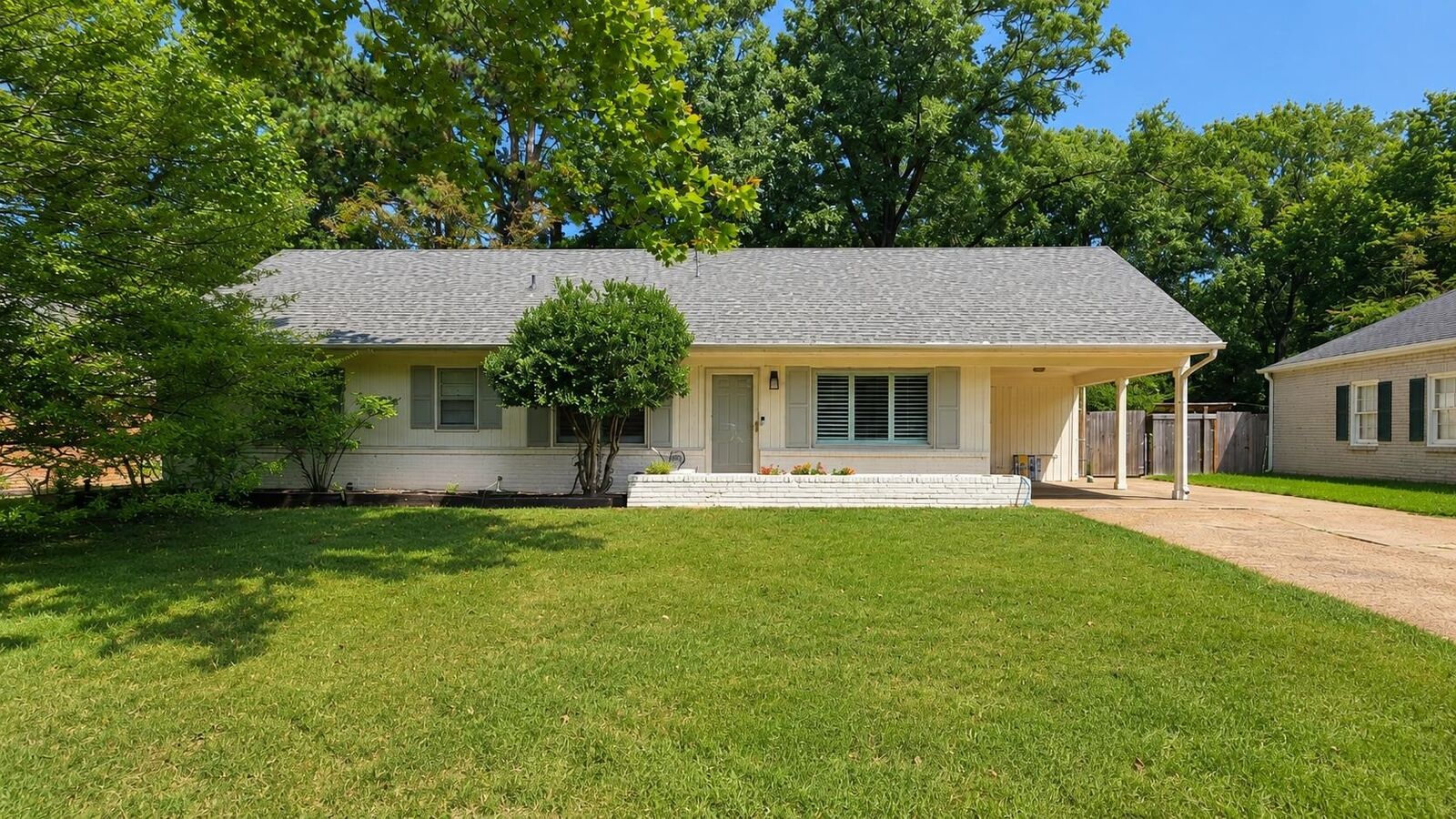 Property Photo:  296 N White Station Rd  TN 38117 