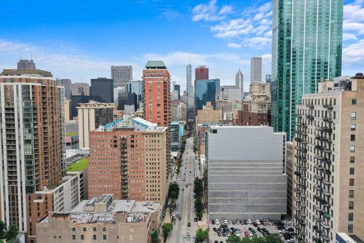Property Photo: 40 E 9th Street 710 IL 60605