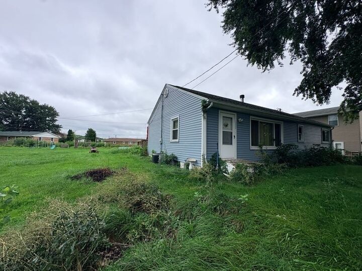 Property Photo:  3804 15th Street C  IL 61265 