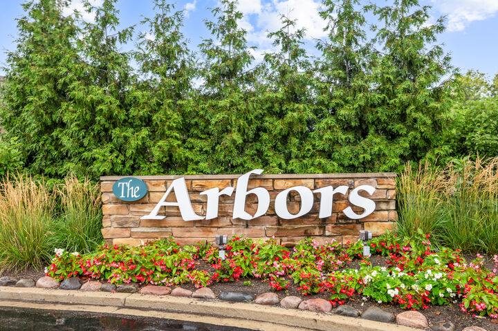Property Photo: 1 Oak Creek Drive 2303 IL 60089