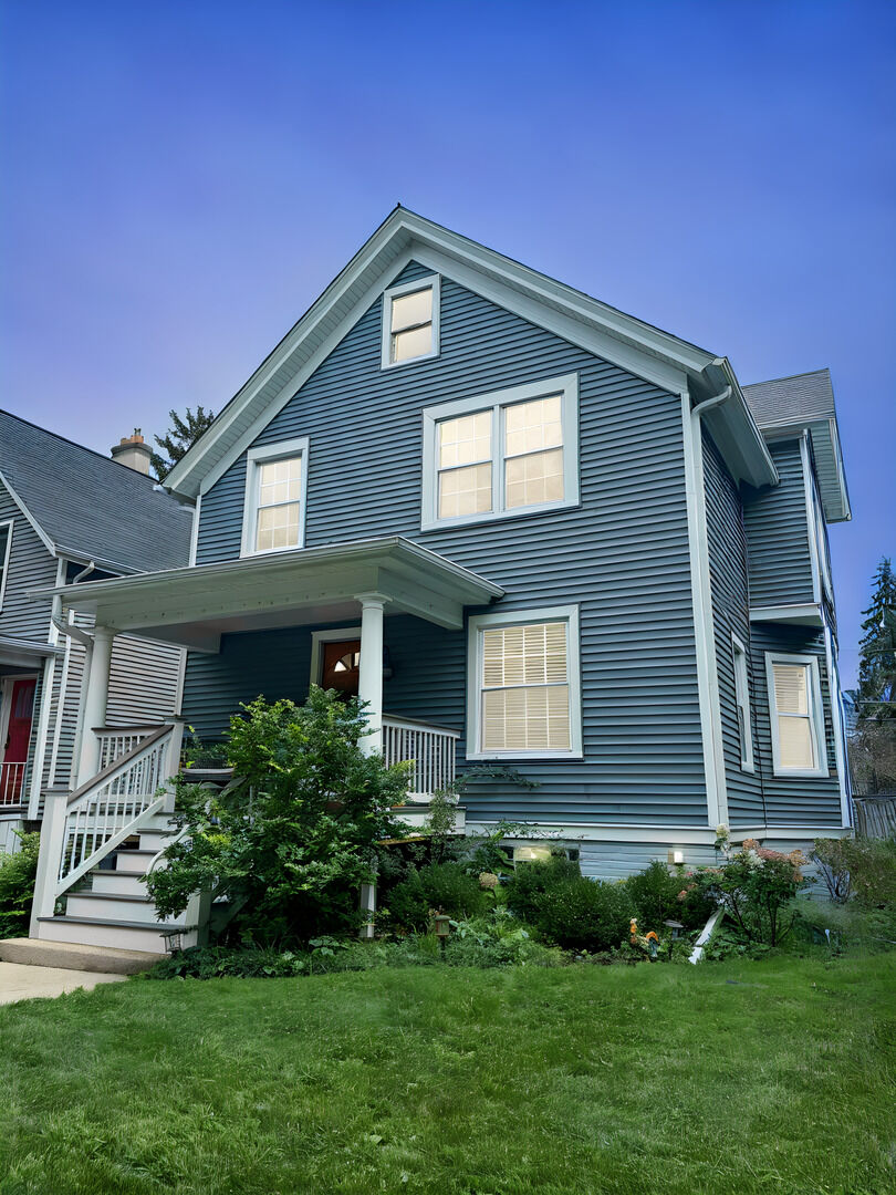 Property Photo: 1619 Florence Avenue 2 IL 60201