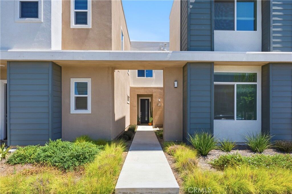 Property Photo: 27628 Exploration CA 91381