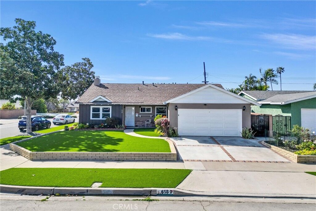 Property Photo: 658 N Milford CA 92867