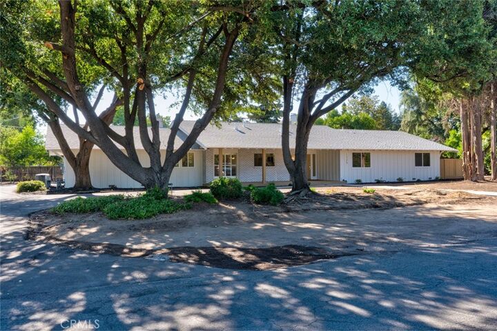 Property Photo: 1335 S Waverly CA 93727